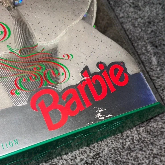 Barbie 1992 Holiday Edition Doll in Silver and White Gown - Picture 3 of 3